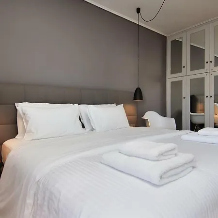 Central Apartment *